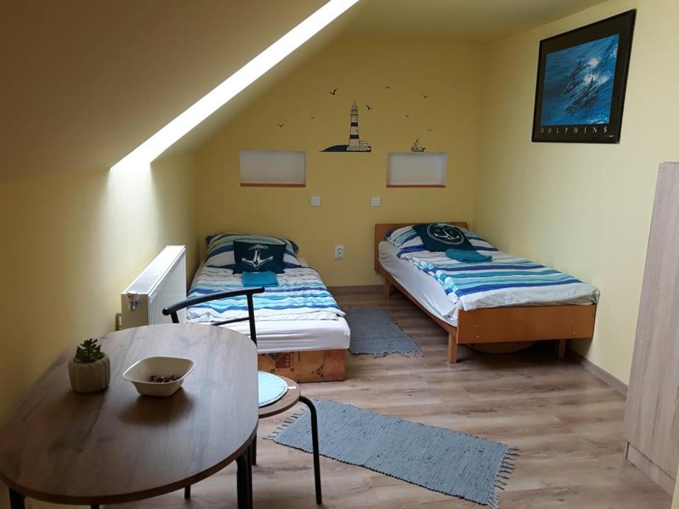 Kis Rigo Vendeghaz Otel Salgótarján Dış mekan fotoğraf